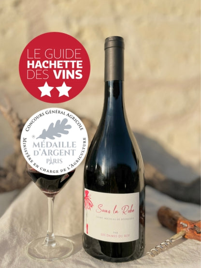 Cuvée Sous la Robe vin rouge Saint Nicolas de Bourgueil du Domaine de la Chopinière du Roy médaillée argent au concours général agricole et doublement étoilée au guide hachette des vins